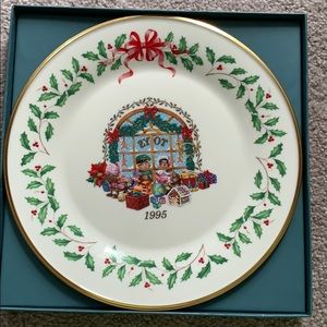 Lenox 1995 Christmas Toys plate